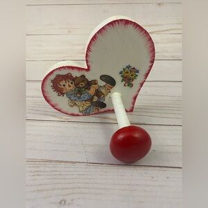 Vintage Raggedy Ann Wooden Heart Peg Coat/ Hat Wall Hanger
